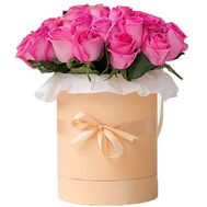 25 рожевих троянд у коробці