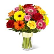 Яскравий букет квітів з гербер та хризантем