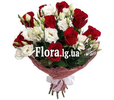 Букет з троянд і еустом