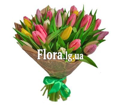 Букет з тюльпанів різних кольорів