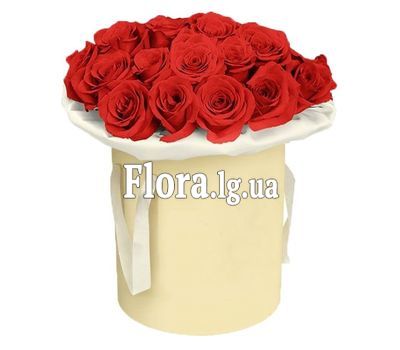 Букет червоних троянд в коробці