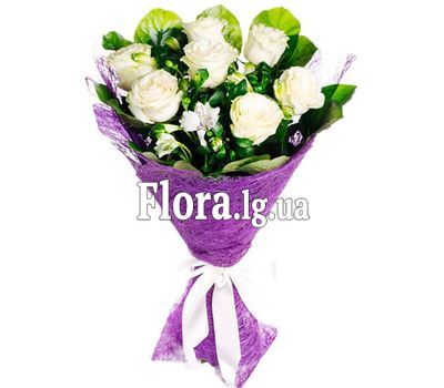 Невеликий букет з троянд і альстромерій