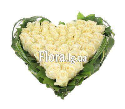 Квіткова композиція у формі серця Біле диво